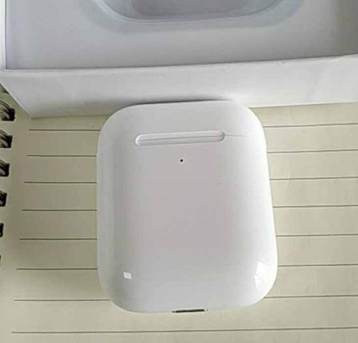 i80 TWS Auricolari Bluetooth con Ricarica Wireless